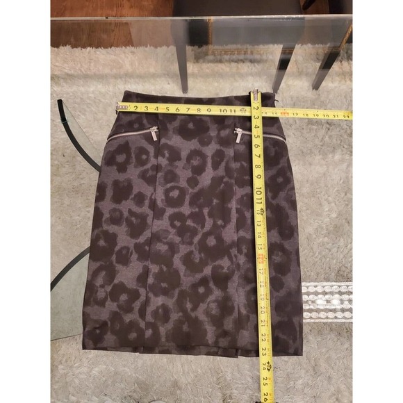 Michael Kors Womens Gray Leopard Print Polyester Side Zipper Pencil Skirt Size 6 - Picture 8 of 12